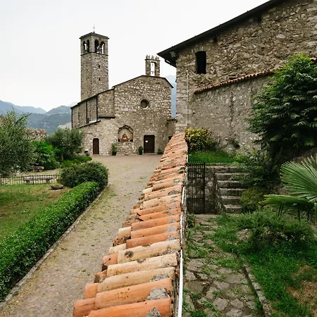 Eremo Di Szálloda