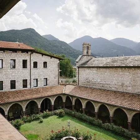 Hotel Eremo Di *
